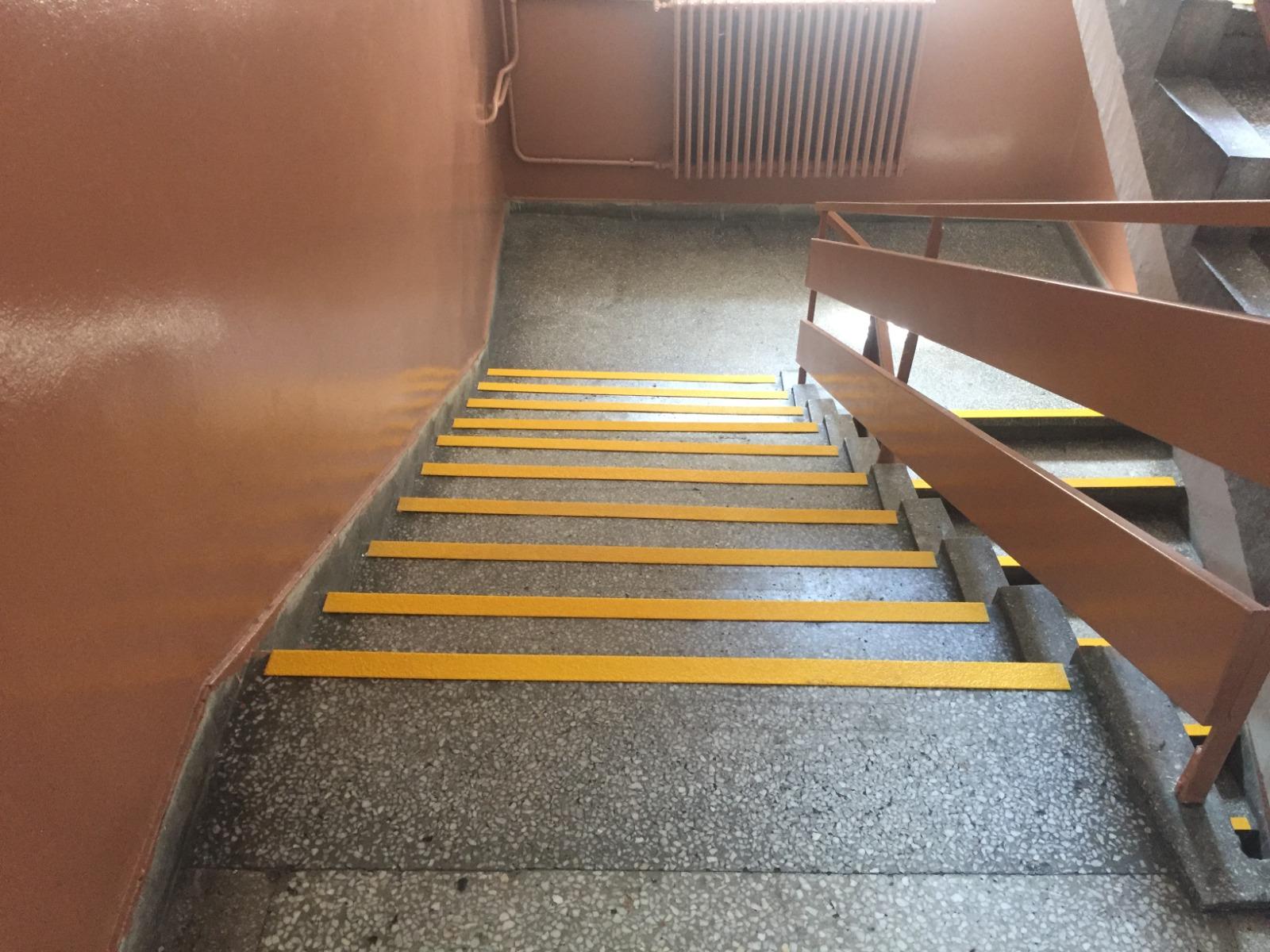 L Tipi Kaydırmaz Basamak Profili Resimleri